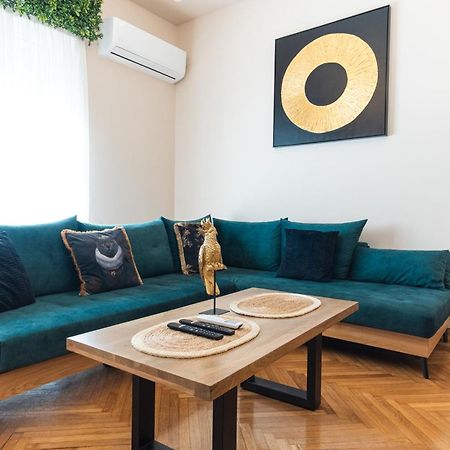 The Aristocratic House Apartment Athena Bagian luar foto